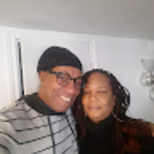 Meet your Posher, Laurence